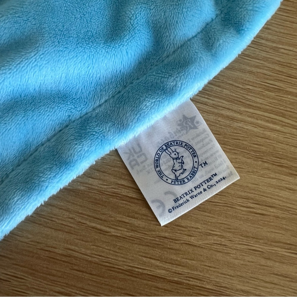 Peter Rabbit Security Blanket 🐰 - Picture 3 of 3